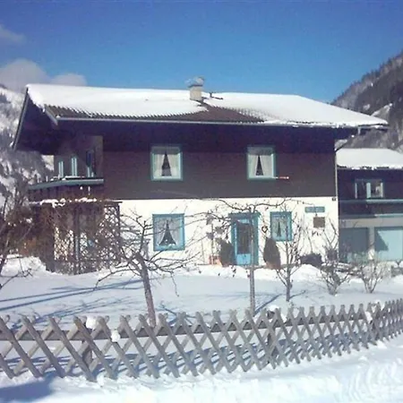 Ferienhaus In Mit Terrasse, Grill Und Garten *
